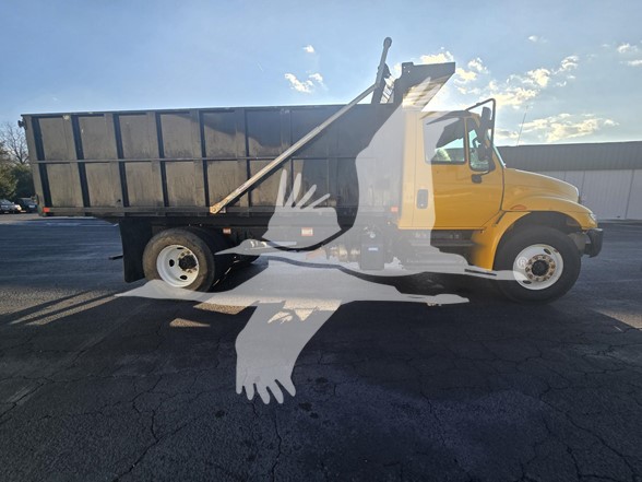 2018 INTERNATIONAL DURASTAR 4300 184037 - image 1 of 6